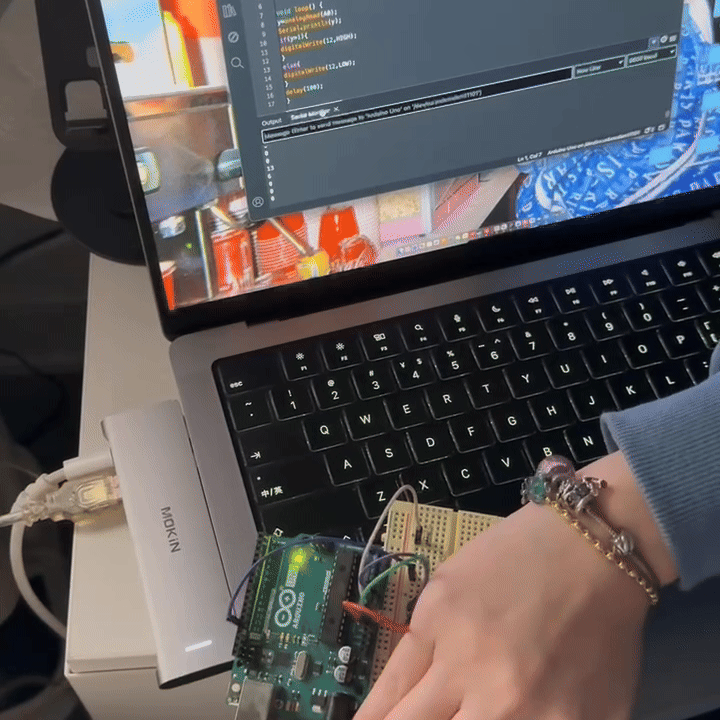 Moreover, we also checked if the data on serial monitor will change when we cover up the light sensor, the results shown on the GIF clearly that data number changes when we cover the sensor, so we also knew that it was not sensor's problem.